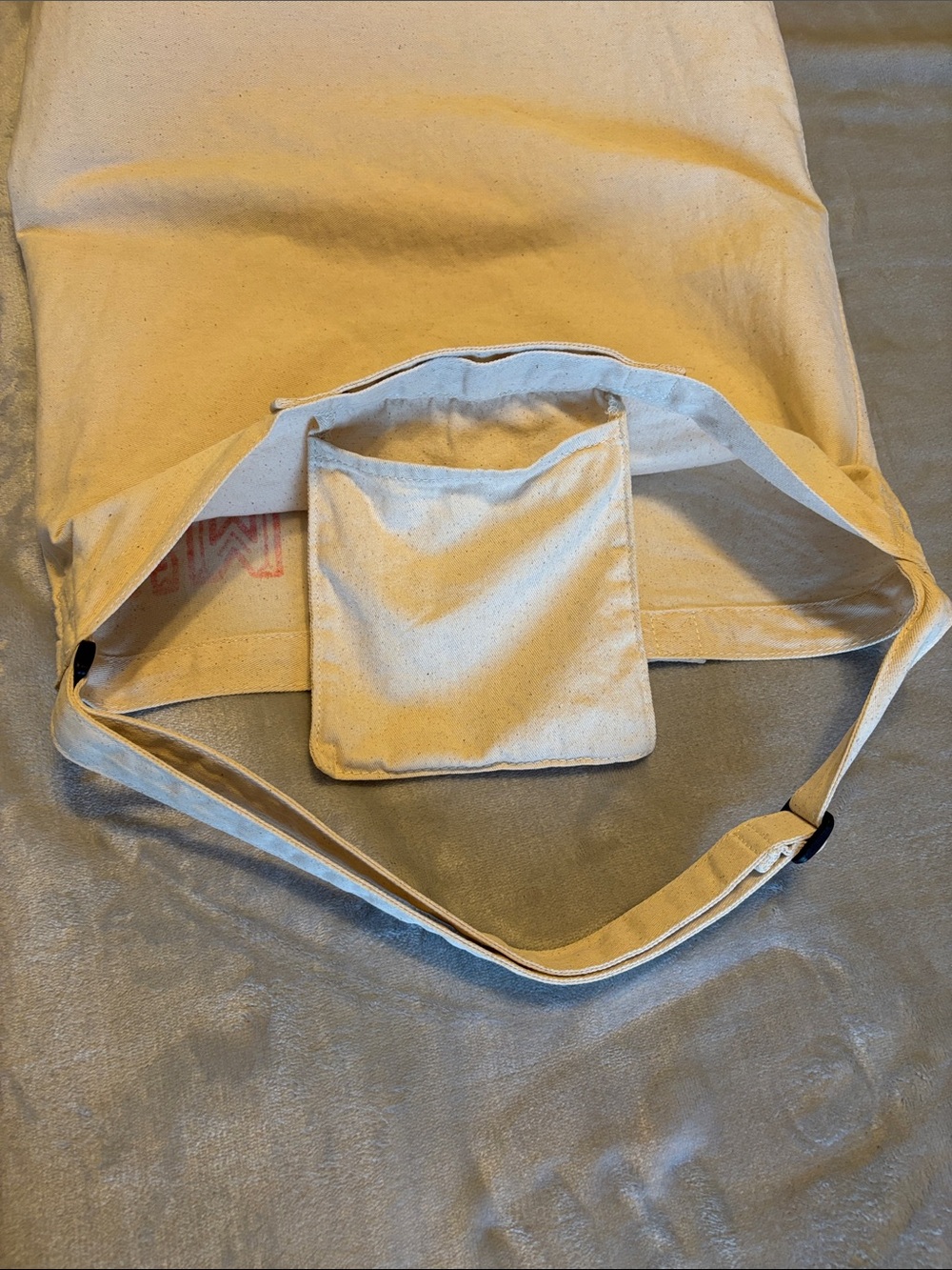 The Property Of Canvas Tote Bag Red Travel Slogan I'm Going to See the World - Picture 9 of 9